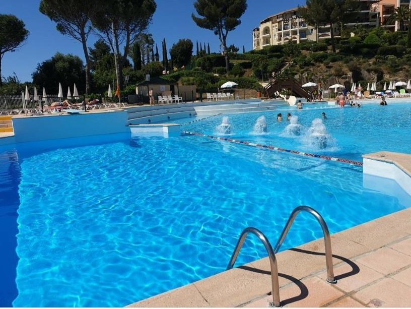 Village Cap Esterel, Piscine, Plage แซ็งต์-ราฟาเอล ภายนอก รูปภาพ