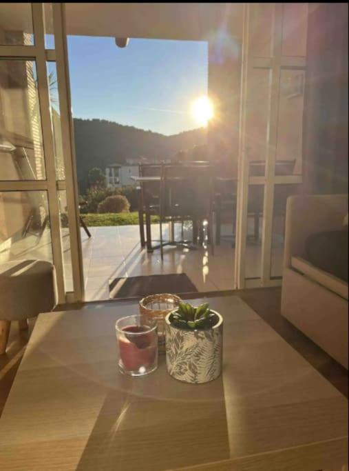 Village Cap Esterel, Piscine, Plage แซ็งต์-ราฟาเอล ภายนอก รูปภาพ