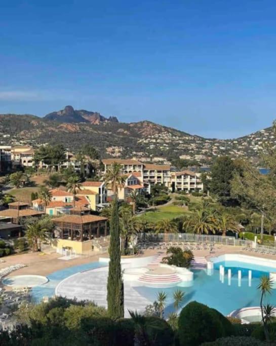 Village Cap Esterel, Piscine, Plage แซ็งต์-ราฟาเอล ภายนอก รูปภาพ