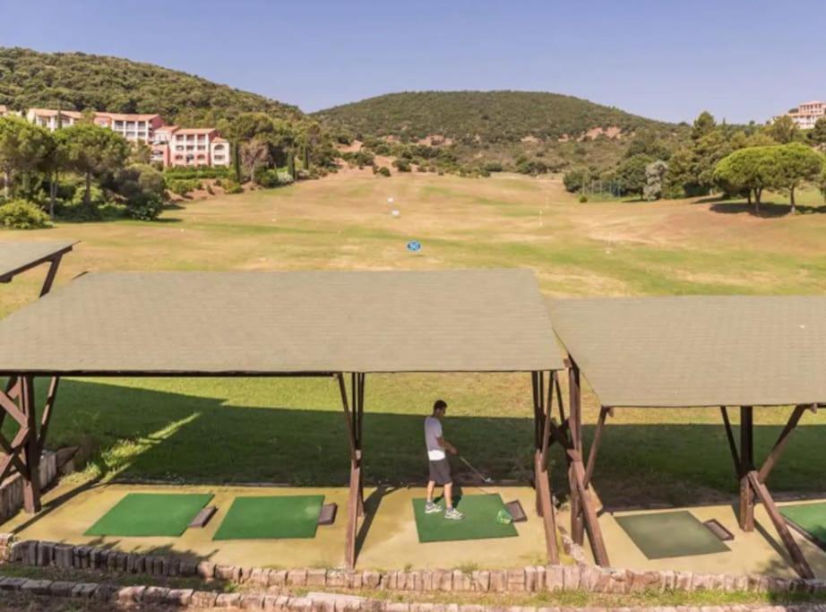 Village Cap Esterel, Piscine, Plage แซ็งต์-ราฟาเอล ภายนอก รูปภาพ