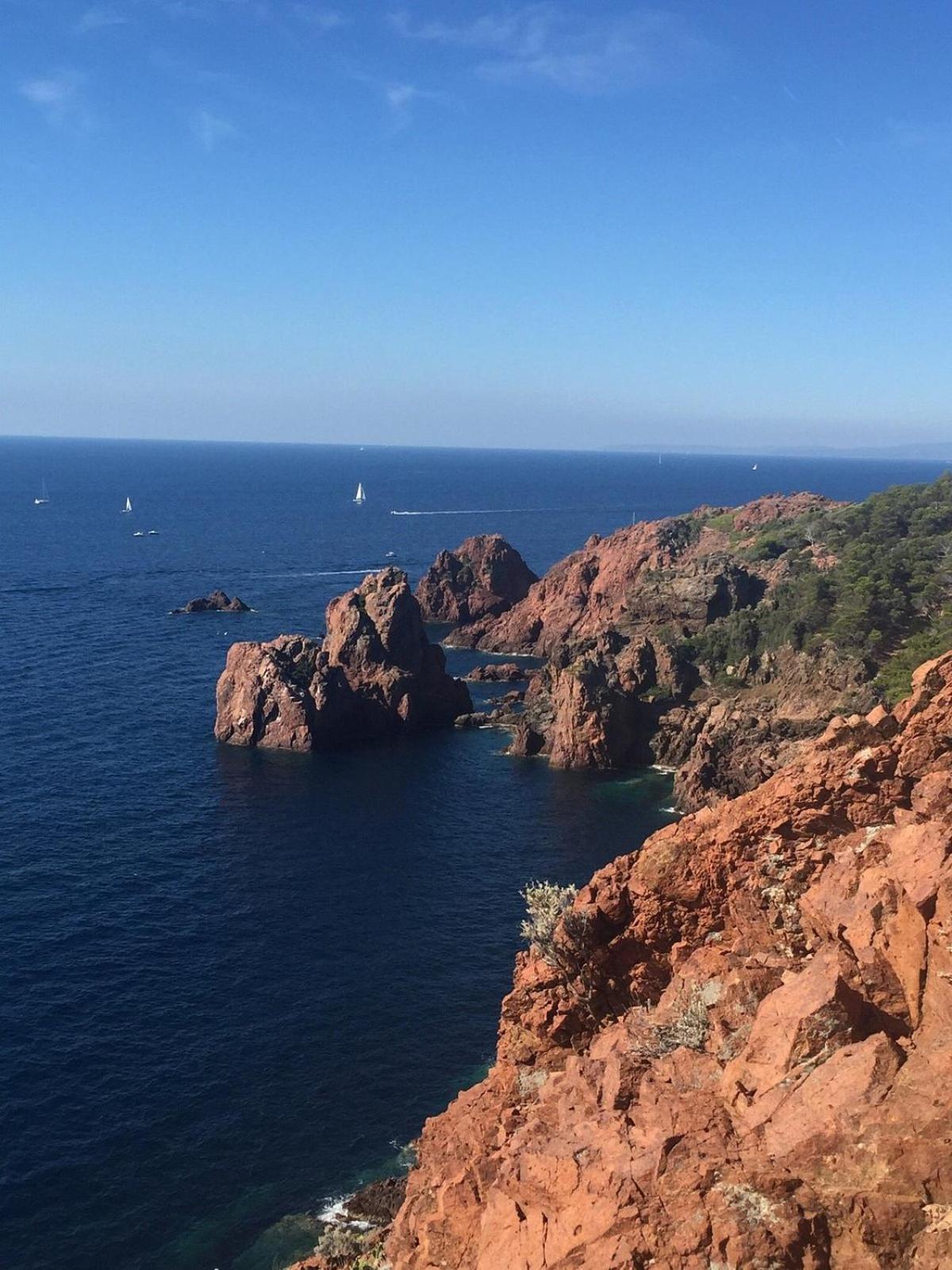 Village Cap Esterel, Piscine, Plage แซ็งต์-ราฟาเอล ภายนอก รูปภาพ