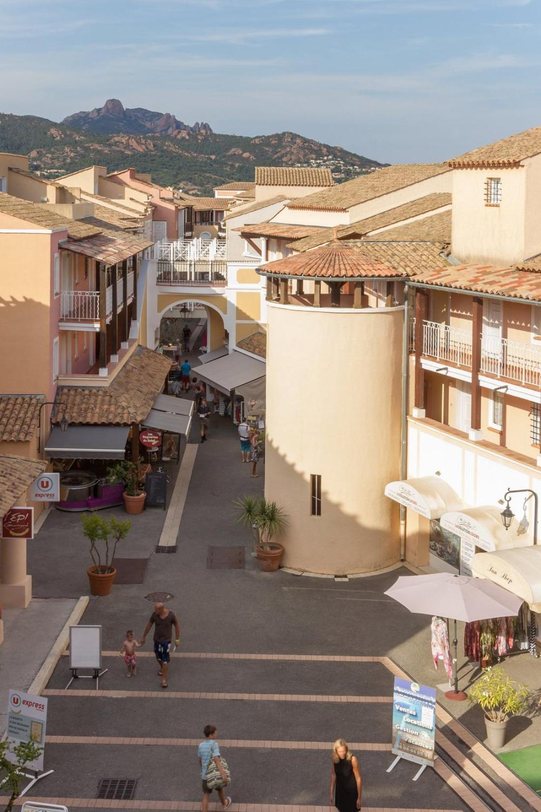 Village Cap Esterel, Piscine, Plage แซ็งต์-ราฟาเอล ภายนอก รูปภาพ