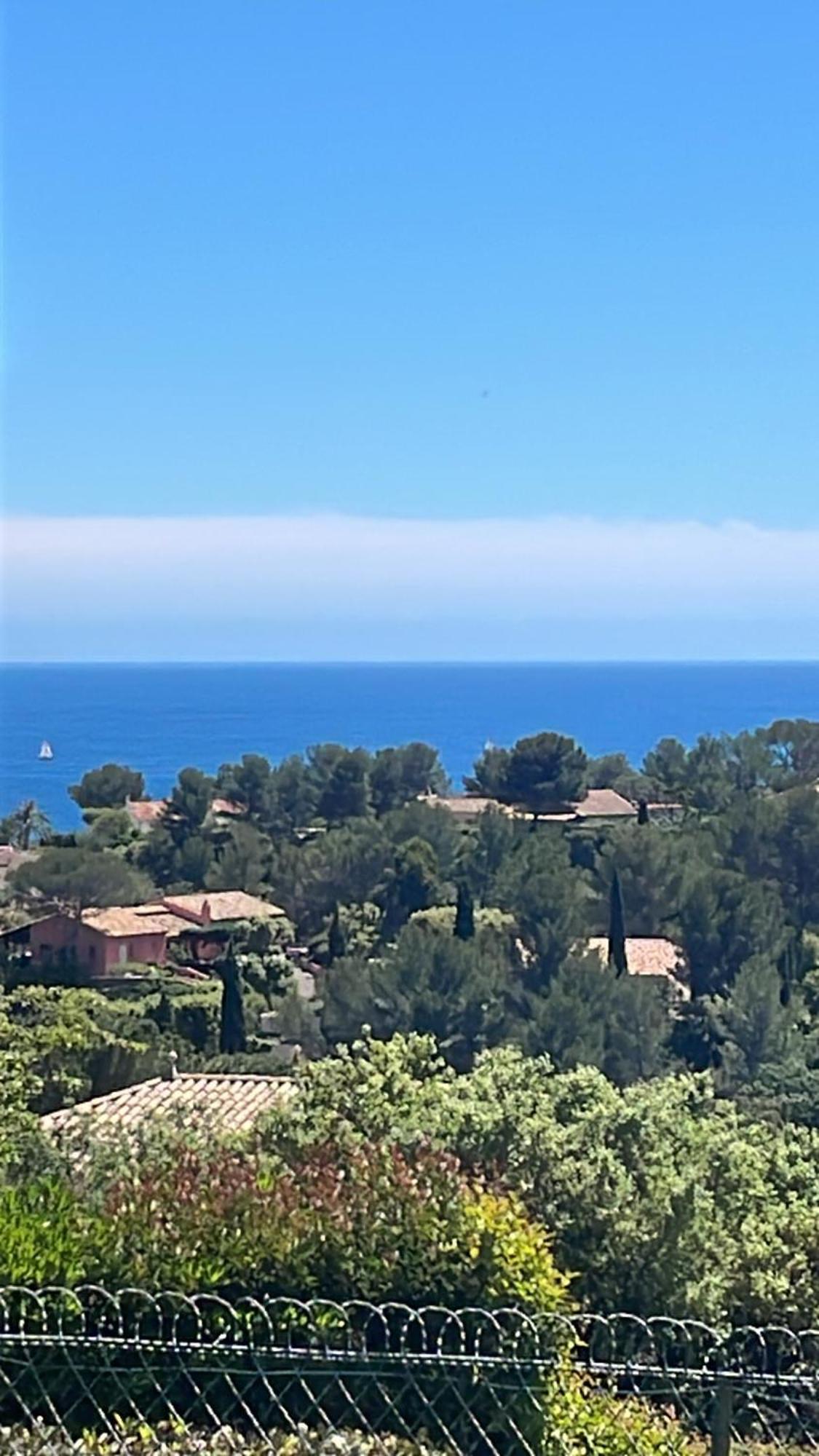 Village Cap Esterel, Piscine, Plage แซ็งต์-ราฟาเอล ภายนอก รูปภาพ