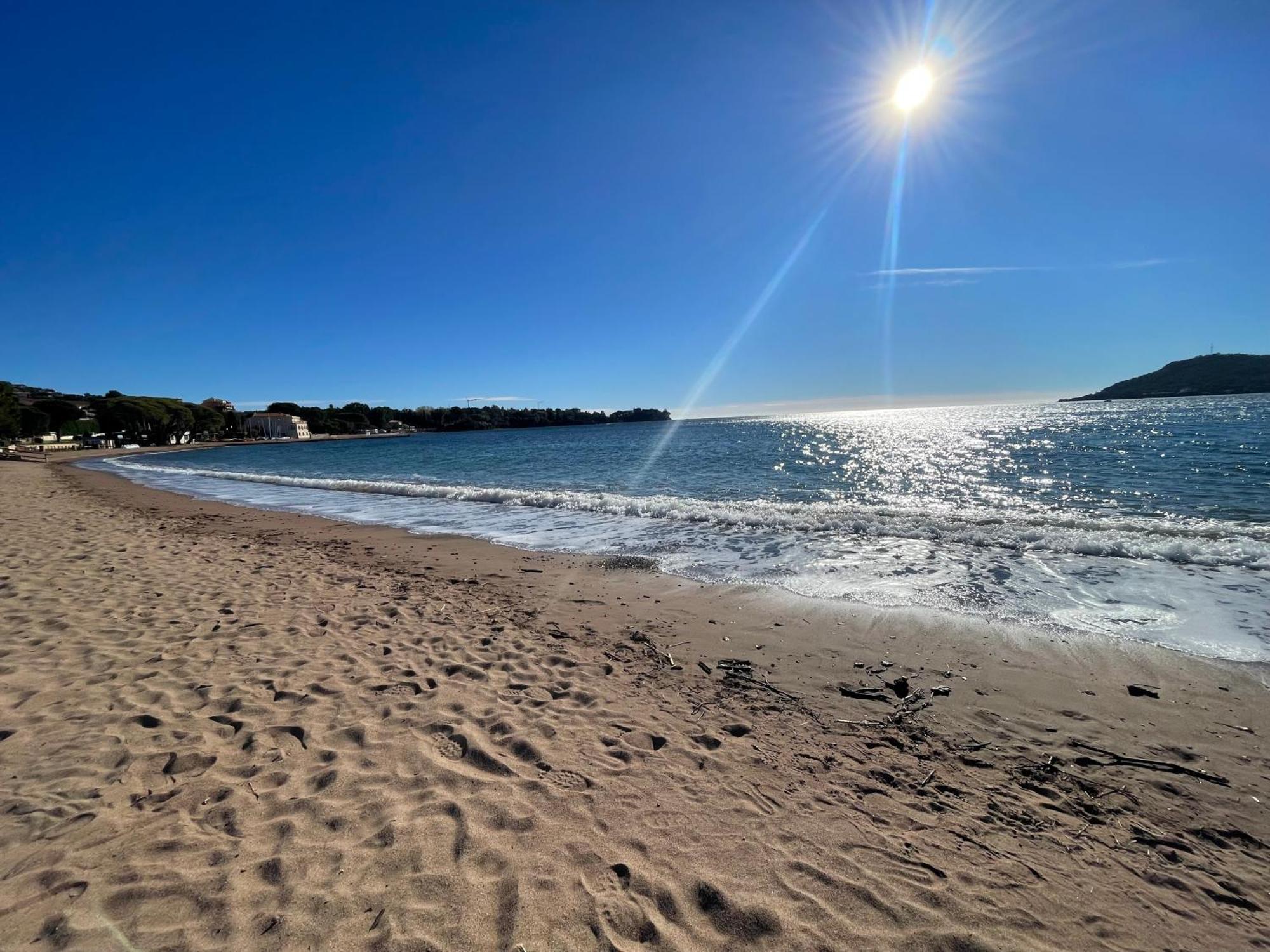 Village Cap Esterel, Piscine, Plage แซ็งต์-ราฟาเอล ภายนอก รูปภาพ